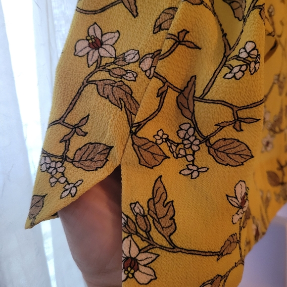 EUC size 8 blouse - Picture 9 of 10